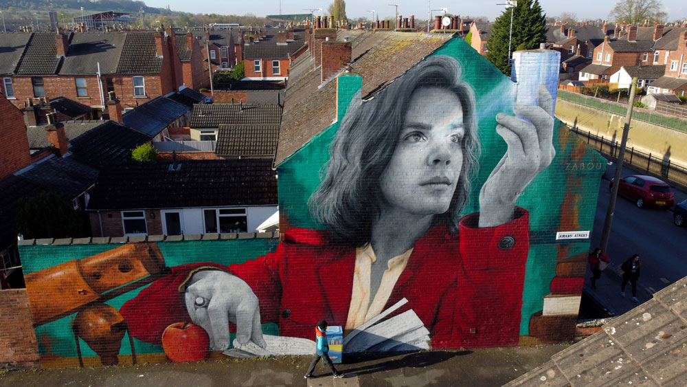 Mural on Kirkby Street of Sir Isaac Newton